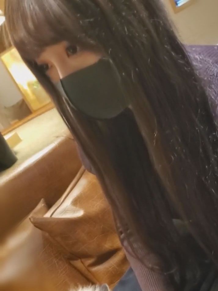 [FC2-PPV-1953637] 【無修正】與隱藏巨乳大學生債貓咪咖啡廳約會・乳交中出