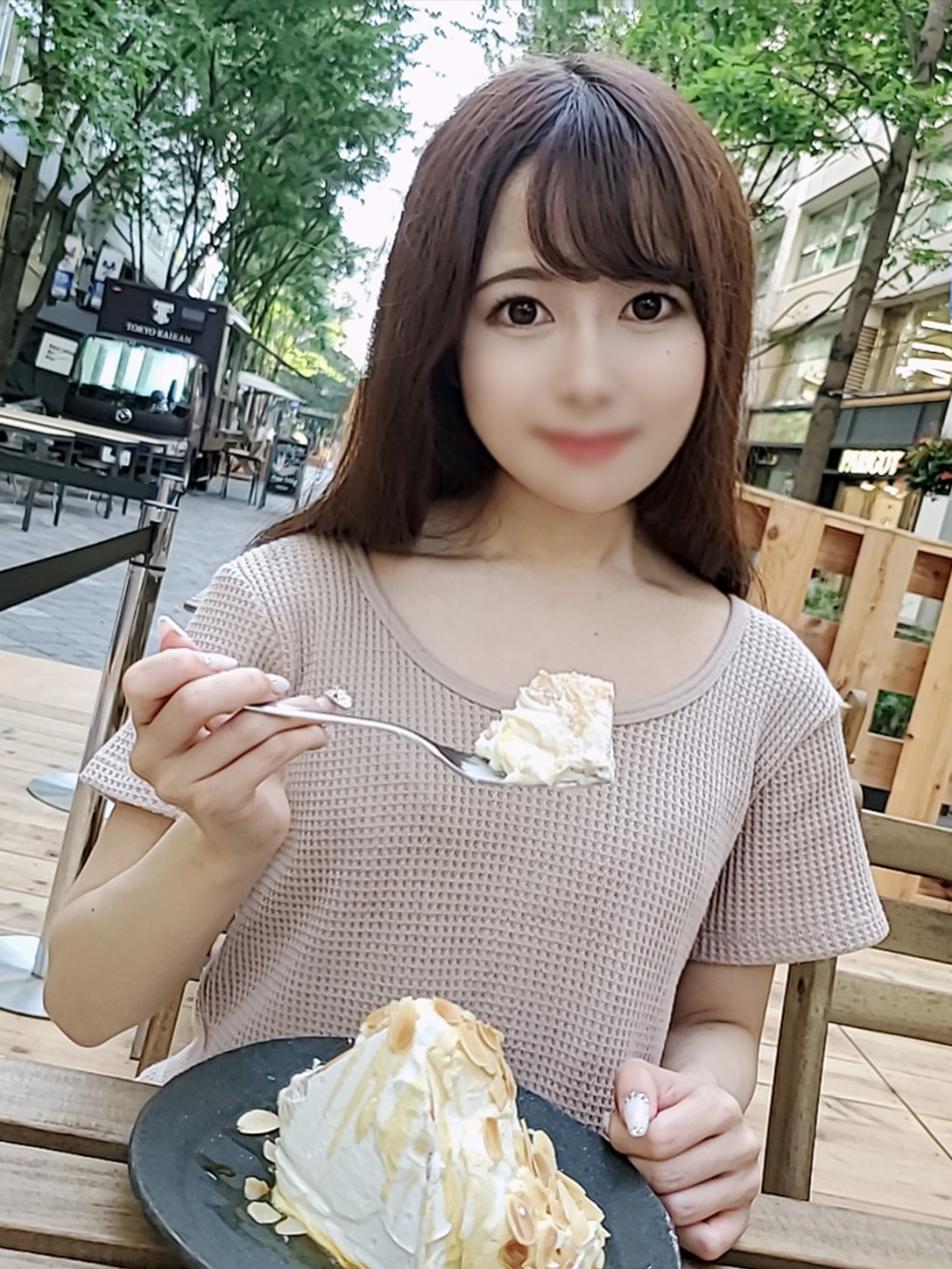 [FC2-PPV-2434917] 【無修正】這麼高貴的女友也敵不過性欲…舌舔對我誘惑上品沉穩漂亮美女中出！！