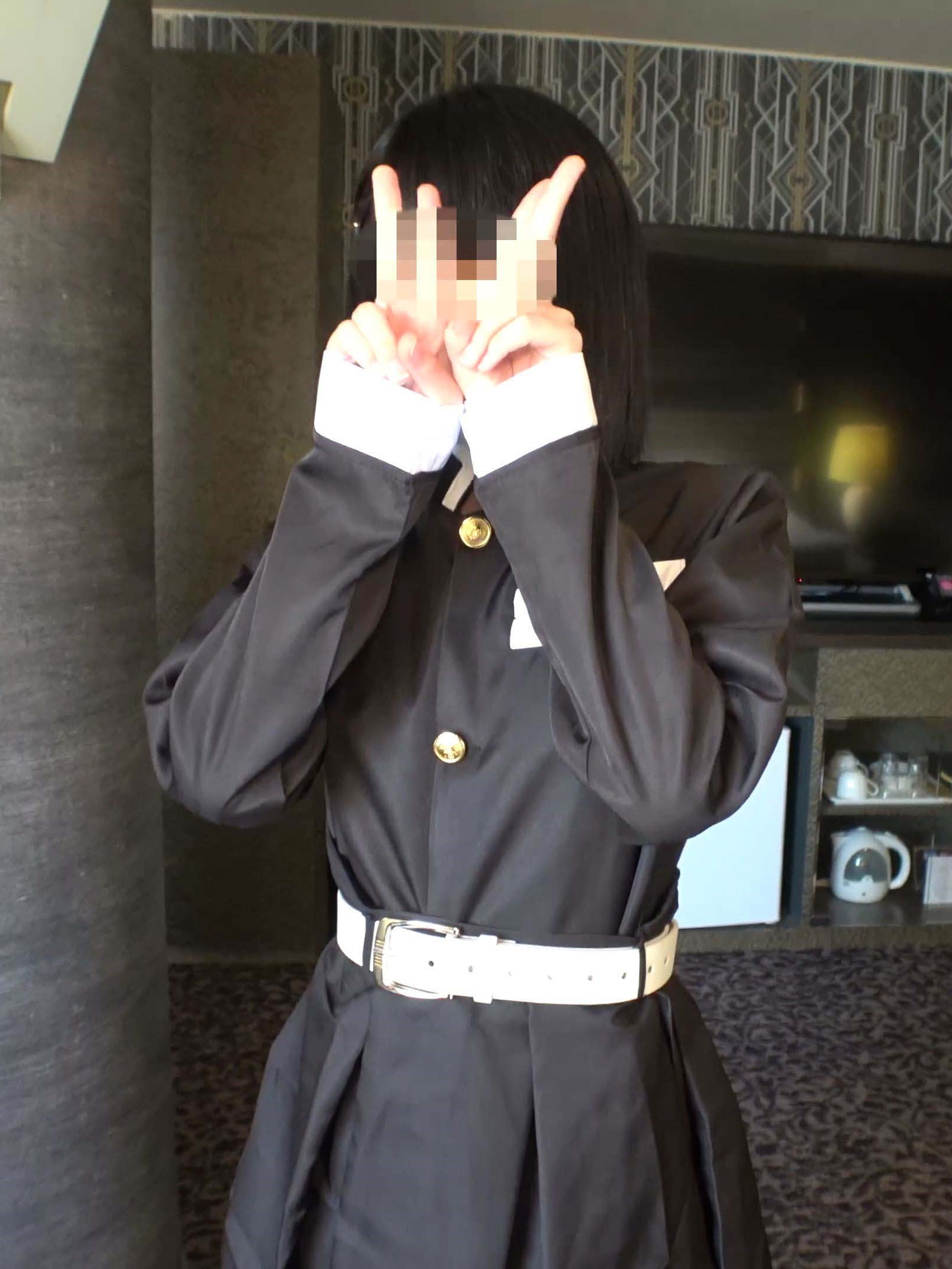 [FC2-PPV-1928021] 角色扮演18歲。鬼〇隊扮裝趁人不知情拔套中出