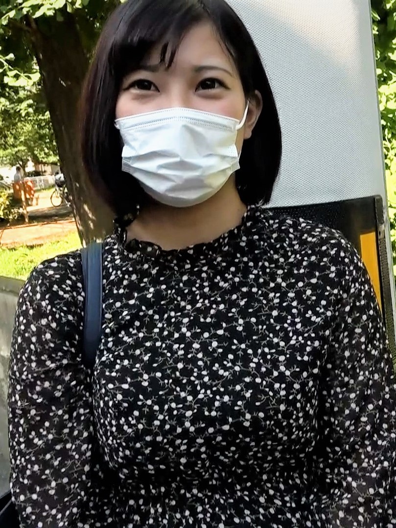 [FC2-PPV-1912580] 【無/個】處女喪失在去年？！豐滿的爆乳♪有男友說著關西腔的清楚系調理師(22)在浴室與床上做愛！！！