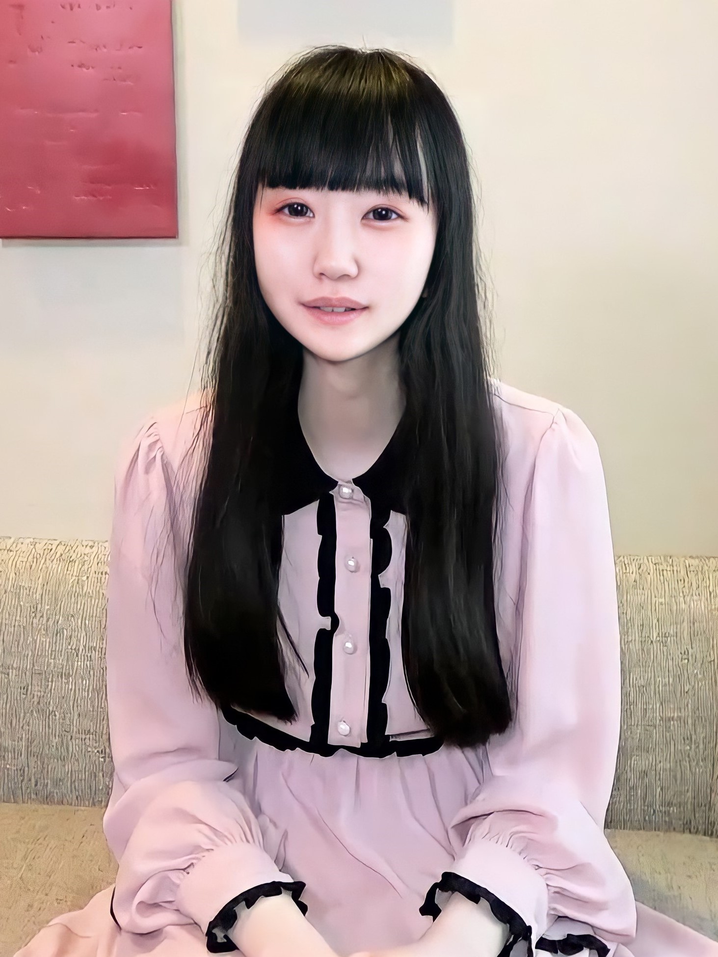 [FC2-PPV-1900173] 【無】貧乳陰毛未處理的羅莉系女子無套插入！懇求中出 ️