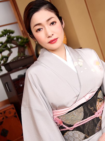 [1pondo_022721_001] 對穿著和服的江波涼下流調教！ 江波涼