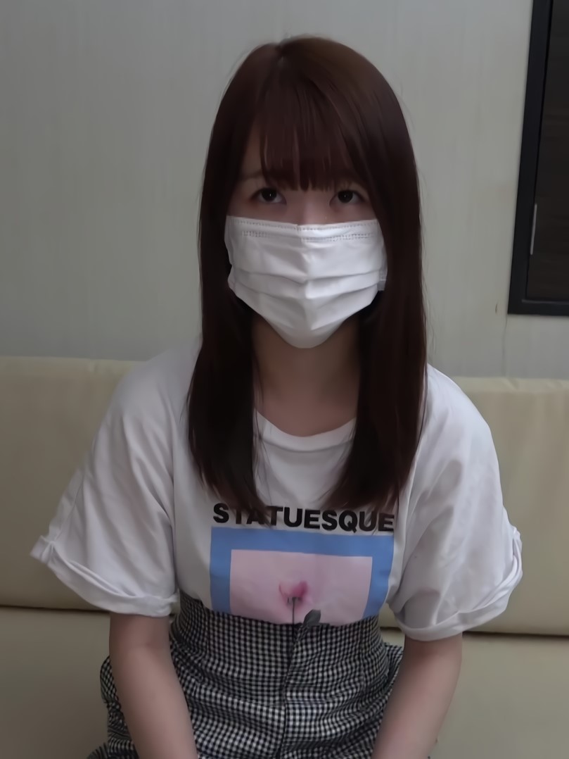 [FC2-PPV-2207180] 155公分的美容學生18歳遮臉不遮鮑！