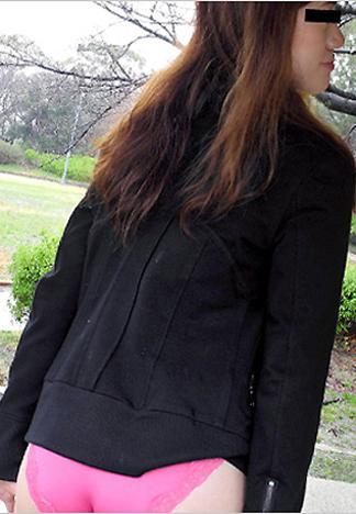 [_10musume_052312_01] 聊天室女孩野外進出 ～冷到奶頭都勃起了～