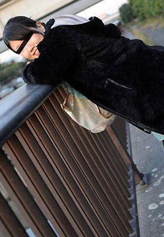 [_10musume_021812_01] 出租素人少女！　～頭一次的3P～