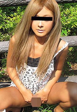 [_10musume_020212_01] 黑辣妹白板嫩鮑在外大公開！