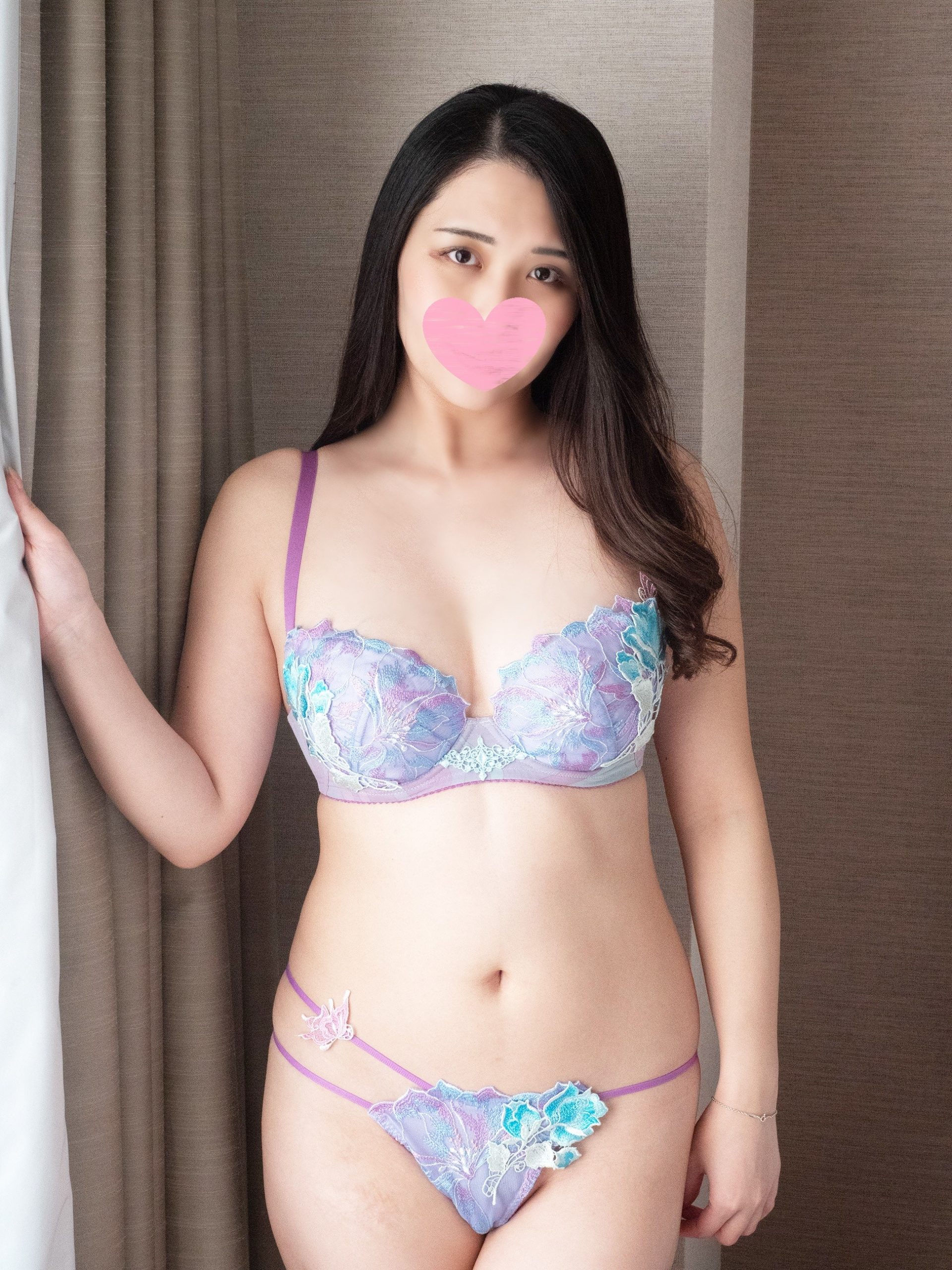 [FC2-PPV-2784733] 【無修正】美人超S櫃姐。言慈玩弄打手槍巨乳激烈搖晃騎乘位剎車挑逗玩法。讓人受不了大量射精