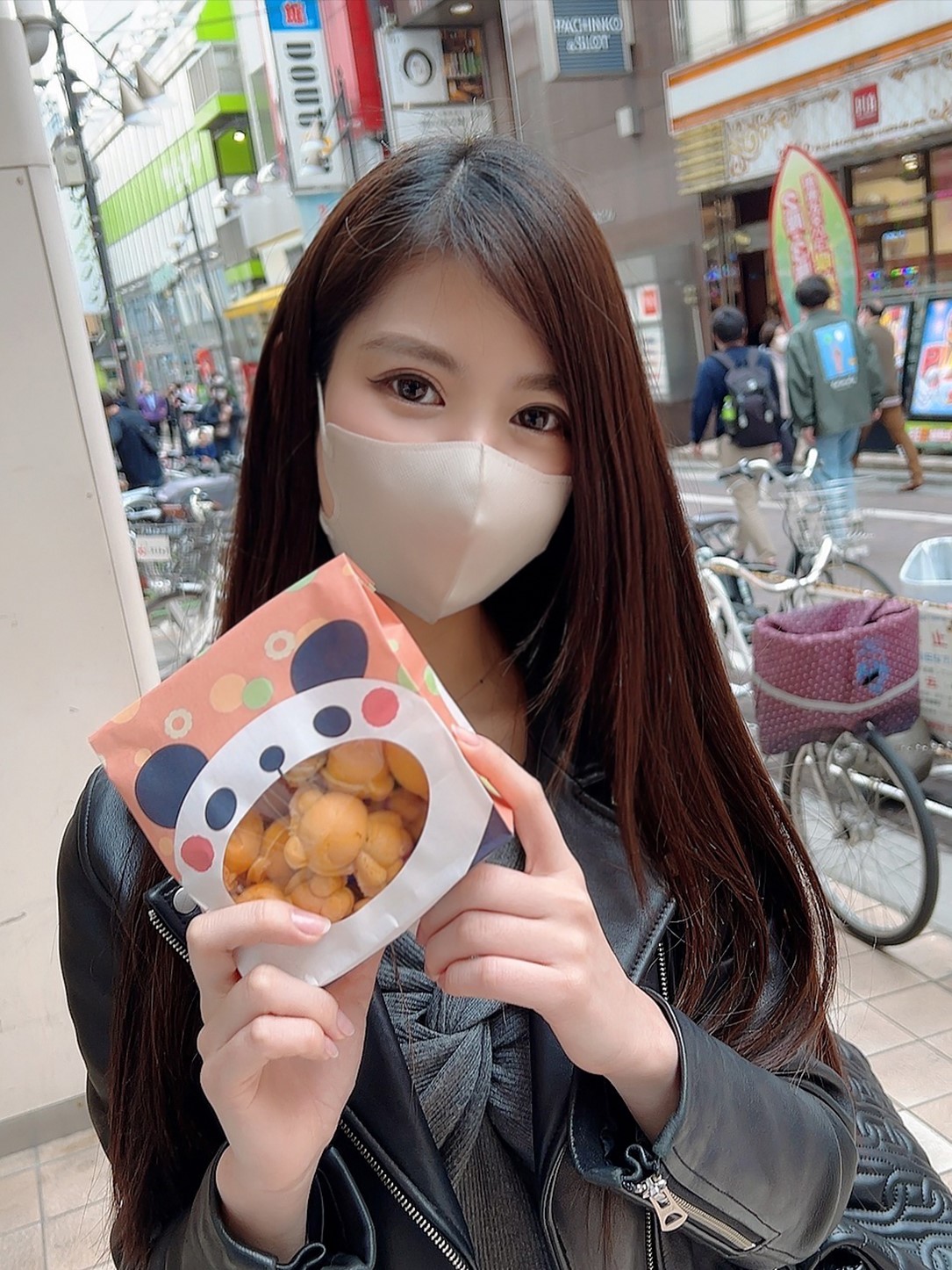 [FC2-PPV-2772513] 與接種疫苗時遇見的護理師賞花約會・・・E罩杯隱藏巨乳白衣天使淫蕩身體2回中出！！（3回射精！！）