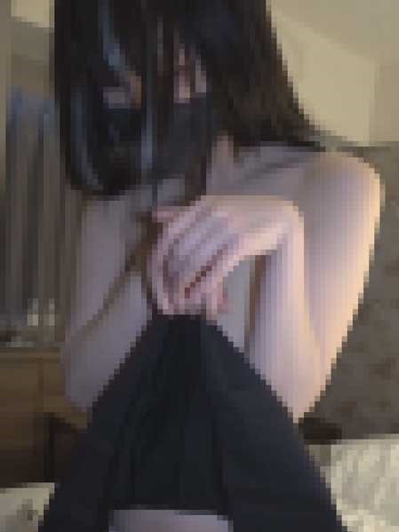 [FC2-PPV-2770957] 「#33」神乳F罩杯地下偶像。感度出眾下流表情表情有夠萌。陰道無套中出